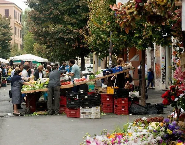Delizioso A In Posizione Strategica Daire Roma